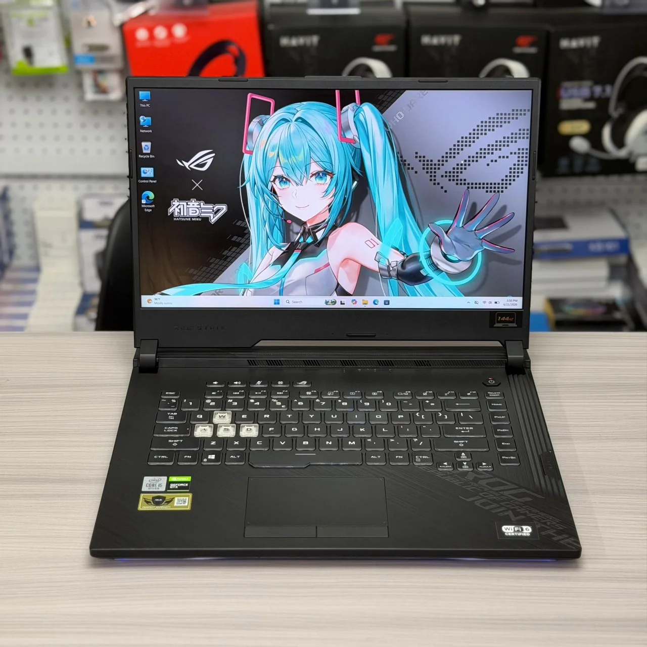 ASUS ROG Strix GL542. Intel Core i5-10300H|16GB DDR4|512GB SSD|15.6" FHD 144Hz|RTX1650Ti-4GB